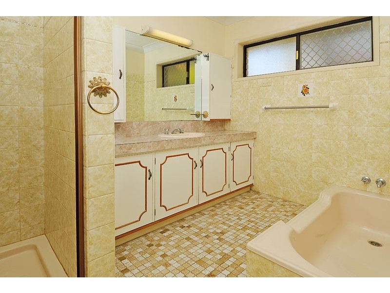 4 Aspleybank St, Aspley QLD 4034