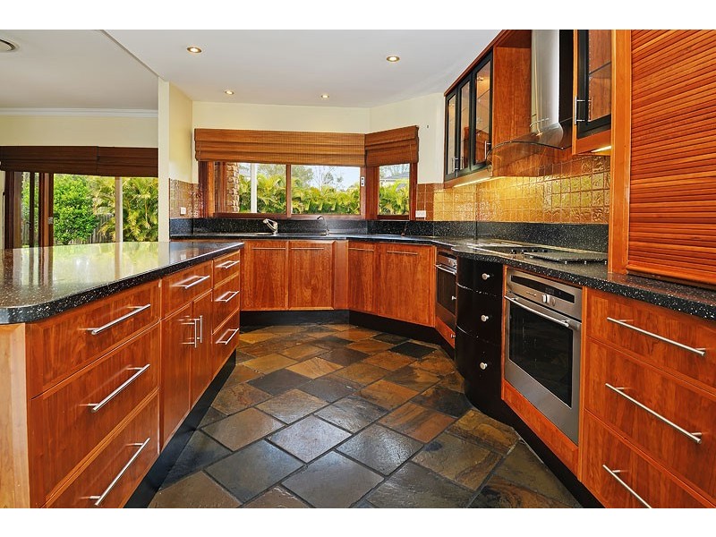 63 Darien St, Bridgeman Downs QLD 4035