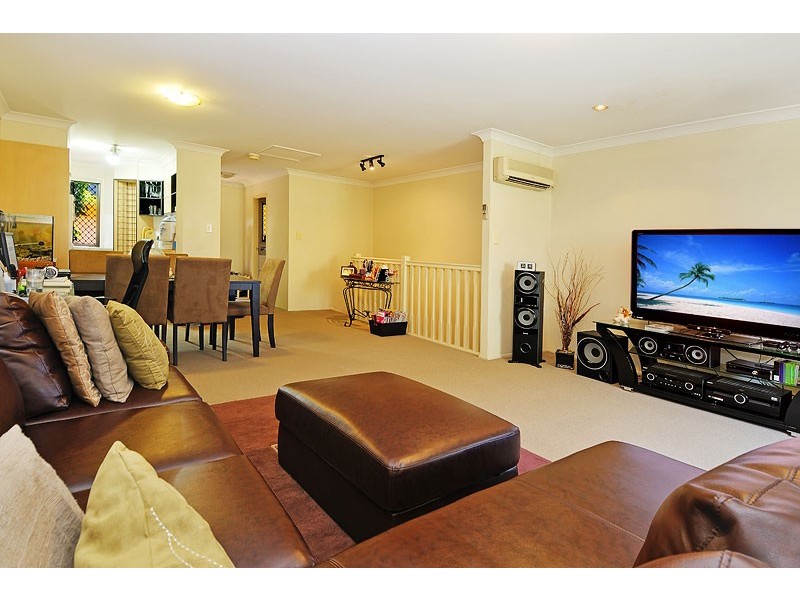 12/4 Cowlishaw Street, Newstead QLD 4006