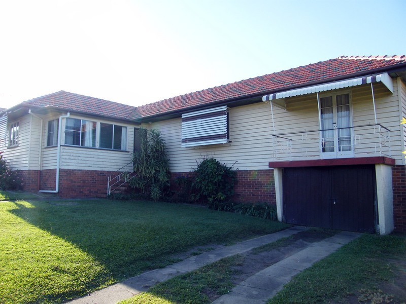 23 Bouchard Street, Chermside QLD 4032