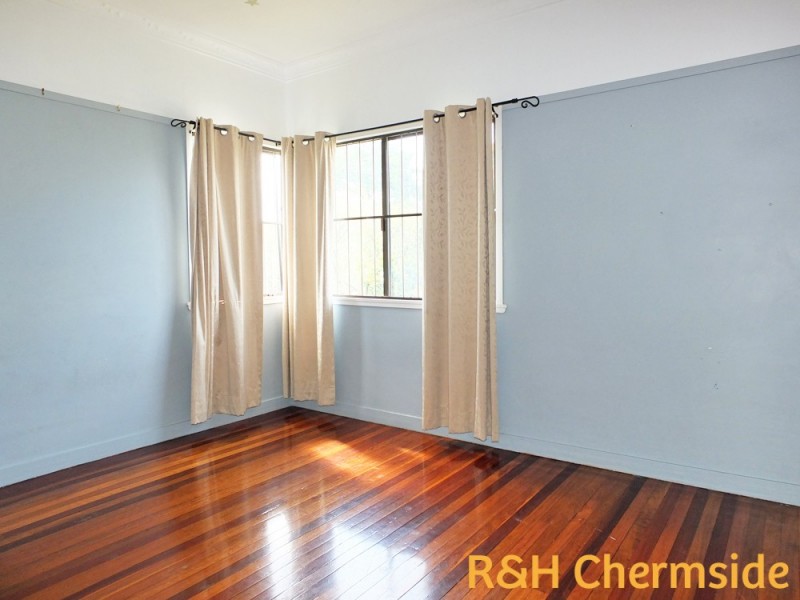 81 Corrie Street, Chermside QLD 4032