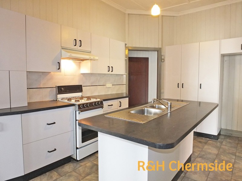 70 Stafford Rd, Kedron QLD 4031