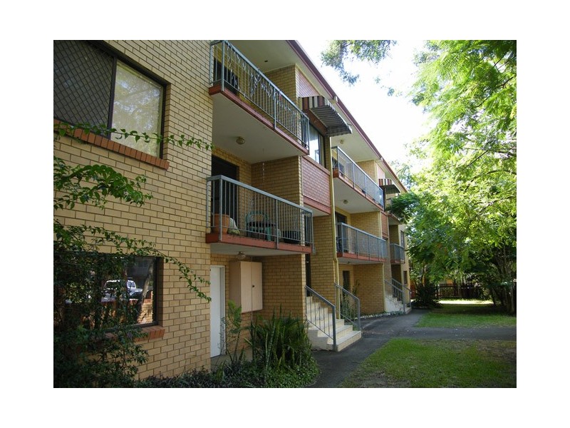 3/2 Foundation Street, Chermside QLD 4032