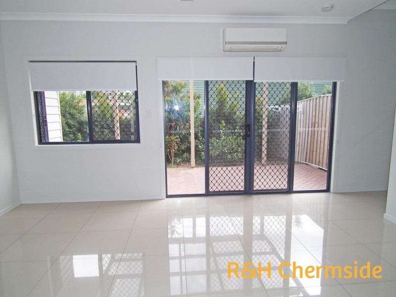 4/4 Ballantine St, Chermside QLD 4032