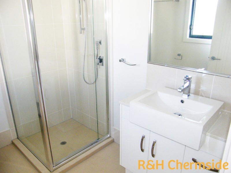 4/4 Ballantine St, Chermside QLD 4032