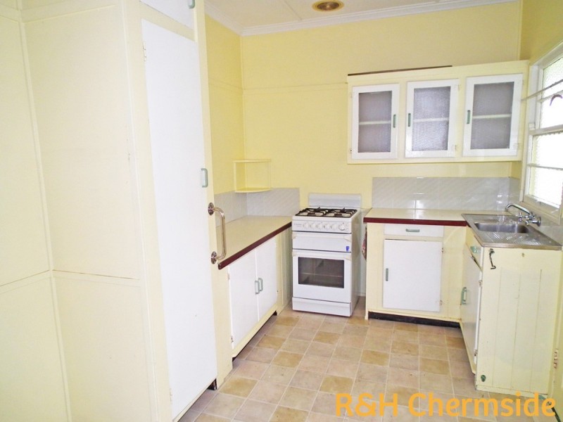 27 Binkar Street, Chermside QLD 4032