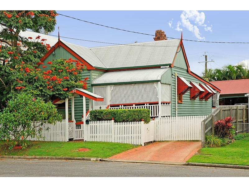 37 Toombul Tce, Nundah QLD 4012