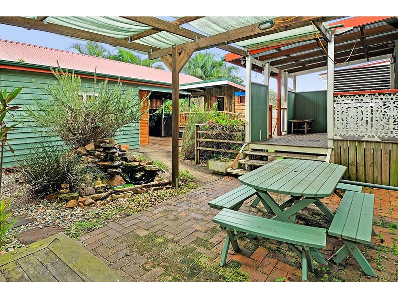 37 Toombul Tce, Nundah QLD 4012