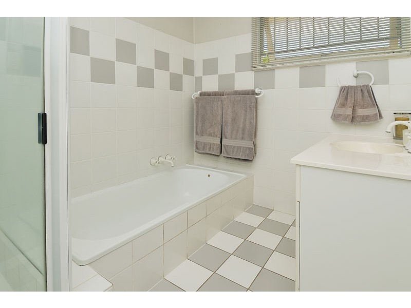 32 Marathon St, Aspley QLD 4034