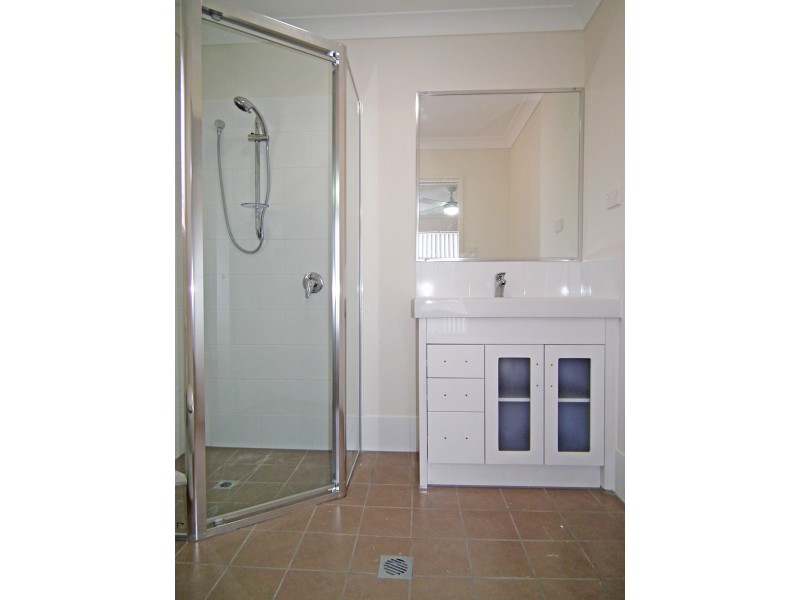 2/18 Zenith Ave, Chermside QLD 4032