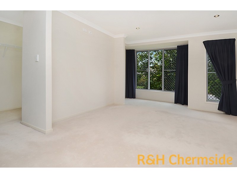 28 Petrie Cres, Aspley QLD 4034