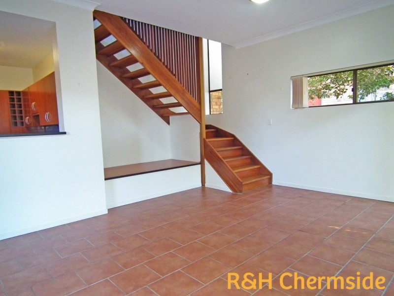 1/30 Hilltop Avenue, Chermside QLD 4032
