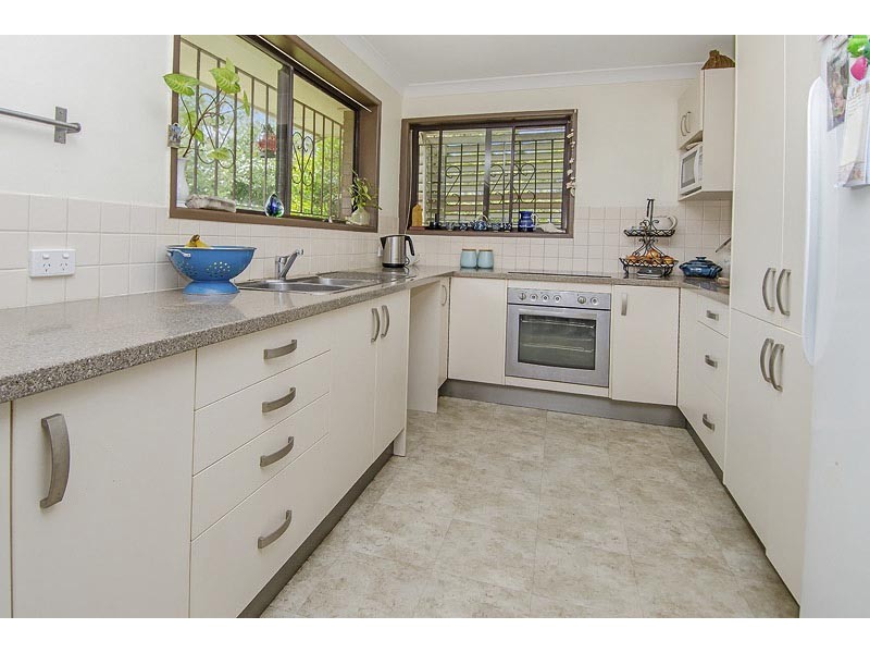 48 Pullford St, Chermside West QLD 4032