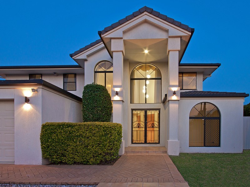 160 Galaxy St, Bridgeman Downs QLD 4035