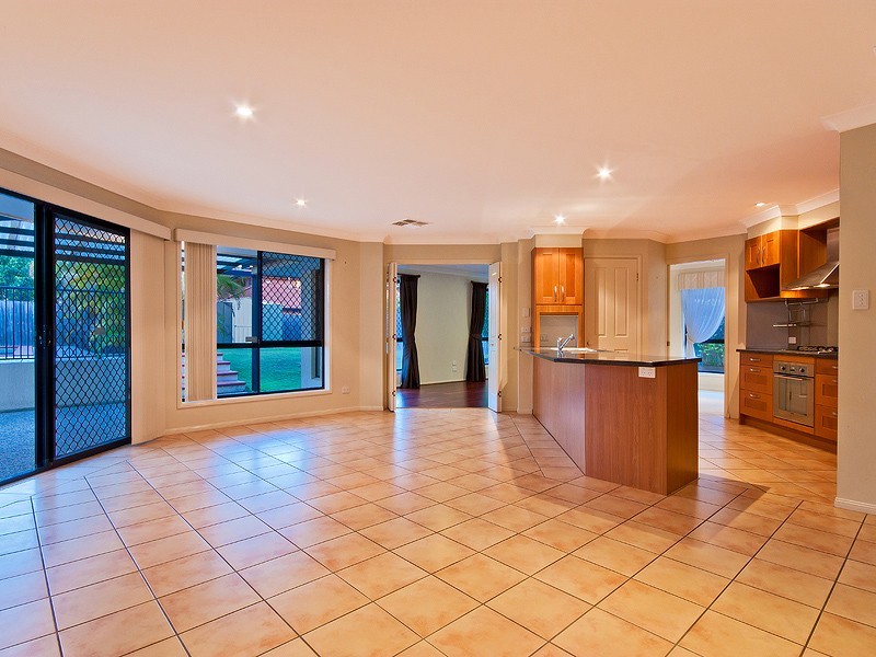 160 Galaxy St, Bridgeman Downs QLD 4035