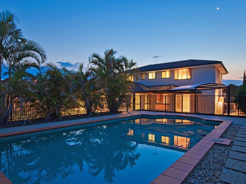 160 Galaxy St, Bridgeman Downs QLD 4035