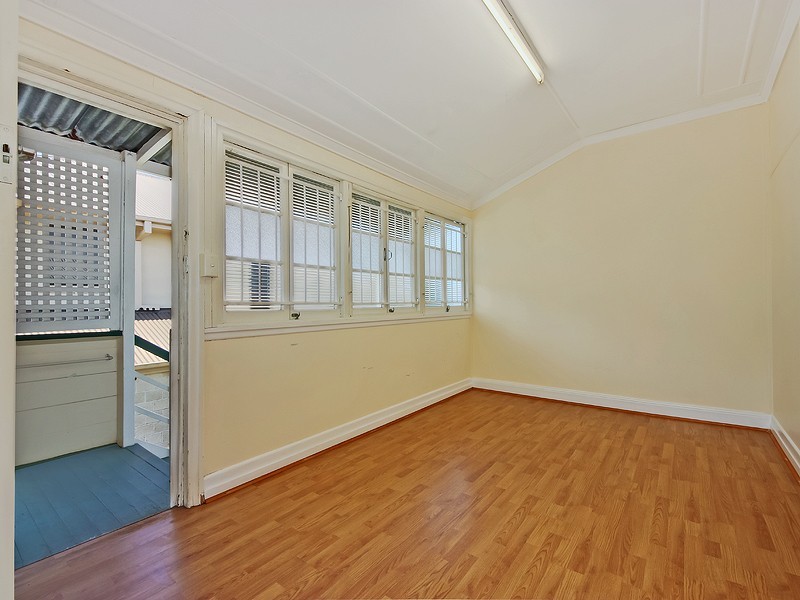 43 Denver Rd, Carseldine QLD 4034