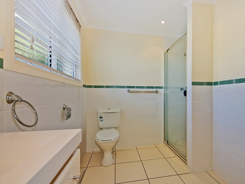 43 Denver Rd, Carseldine QLD 4034