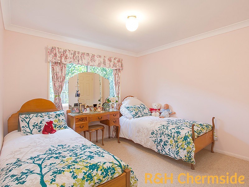 9 Goldberg Place, Bridgeman Downs QLD 4035