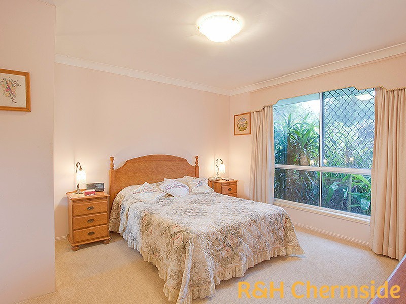 9 Goldberg   Pl, Bridgeman Downs QLD 4035