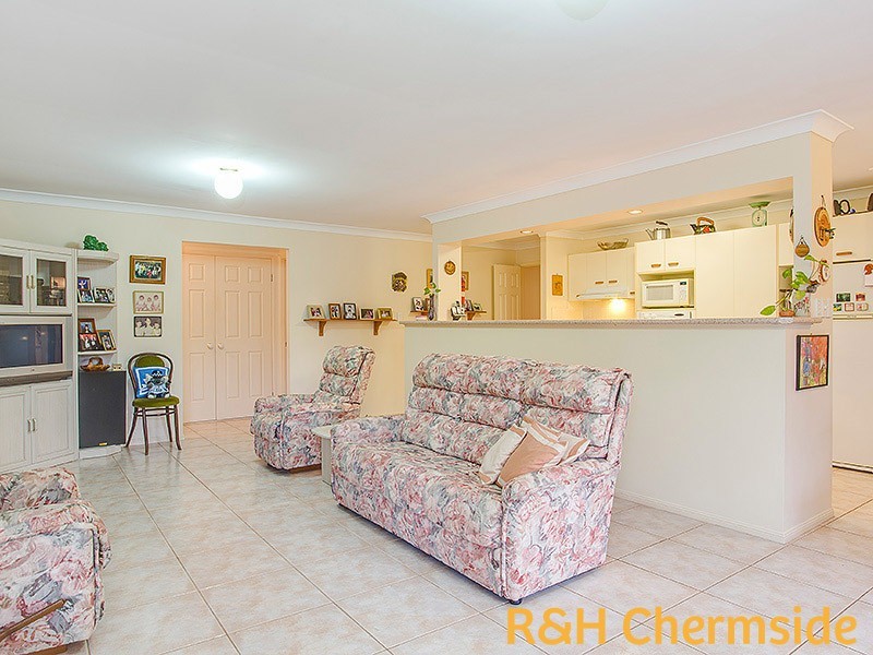 9 Goldberg   Pl, Bridgeman Downs QLD 4035