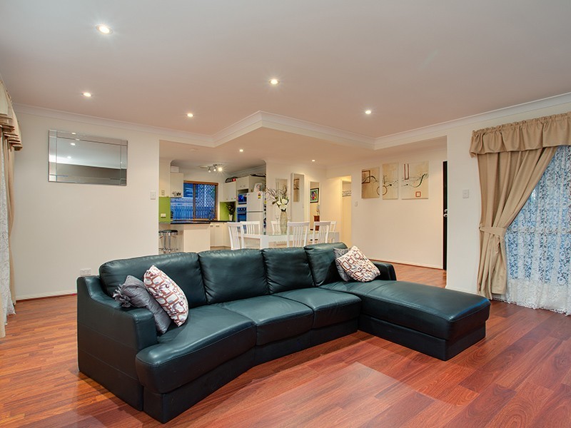 9 Baroona Rd, Bray Park QLD 4500