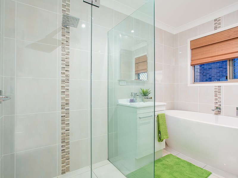 9 Baroona Rd, Bray Park QLD 4500