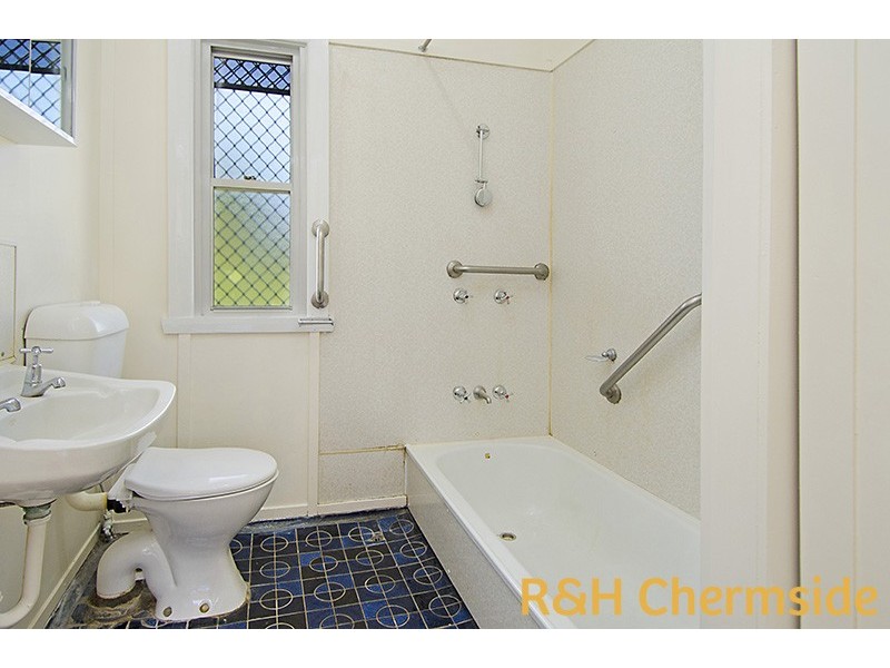 Wavell Heights QLD 4012