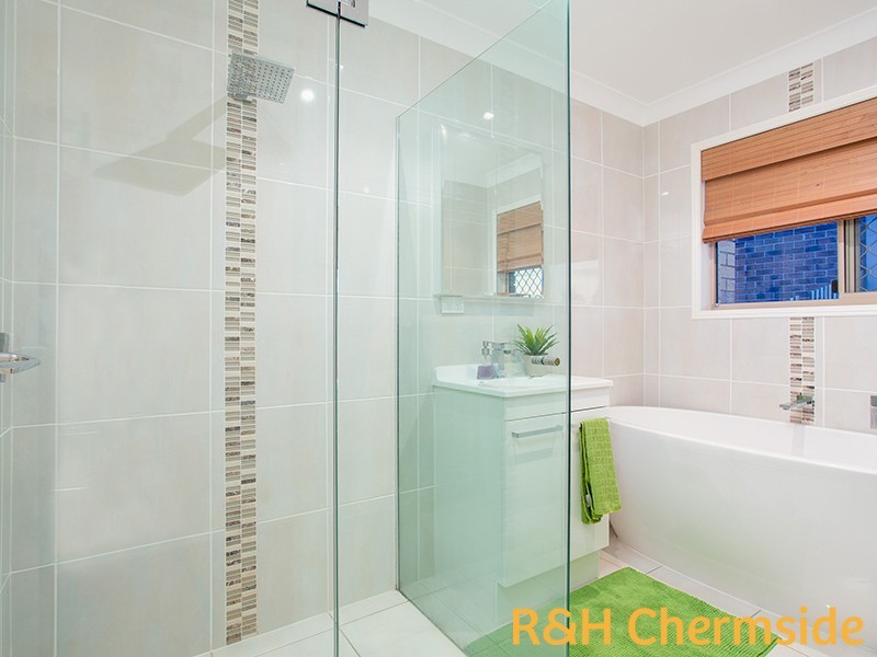 9 Baroona Rd, Bray Park QLD 4500