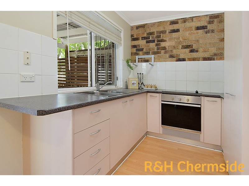 4/12 Sammells Dr, Chermside QLD 4032