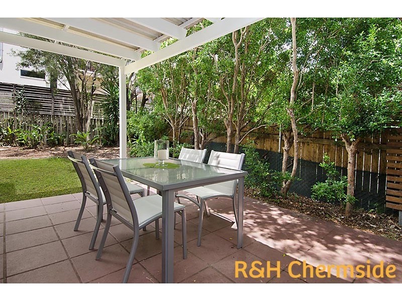 4/12 Sammells Dr, Chermside QLD 4032