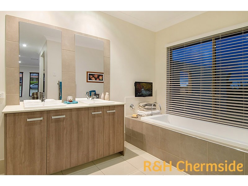 18 MCILLWRAITH RD, Joyner QLD 4500