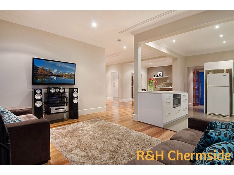 25 Bernard St, Brighton QLD 4017