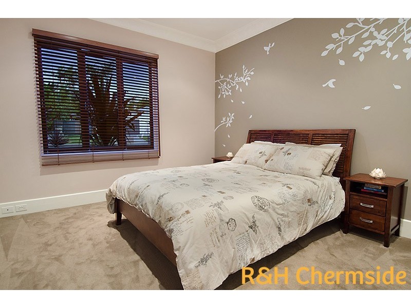 25 Bernard St, Brighton QLD 4017