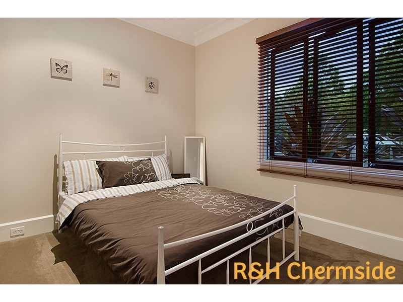 25 Bernard St, Brighton QLD 4017