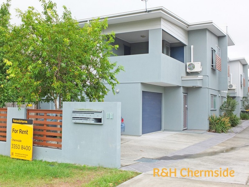 1/27 Grasspan Street, Zillmere QLD 4034