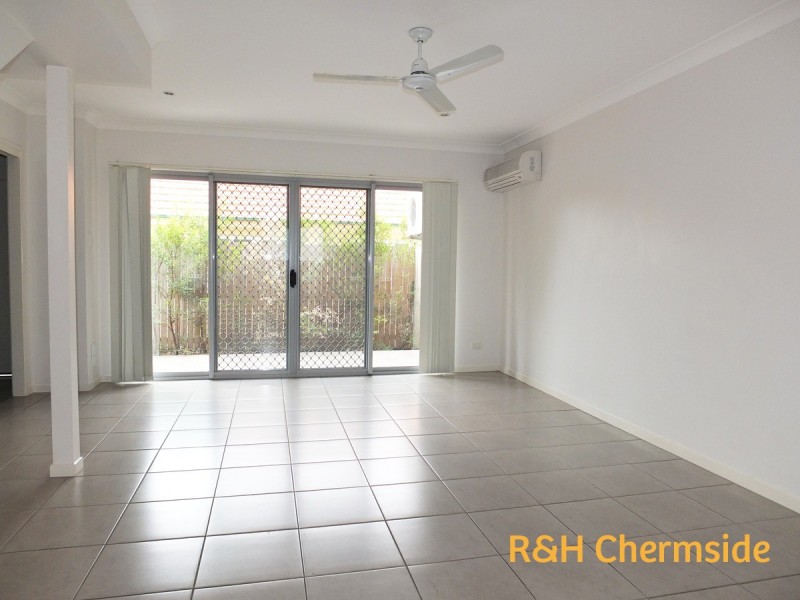 1/27 Grasspan Street, Zillmere QLD 4034