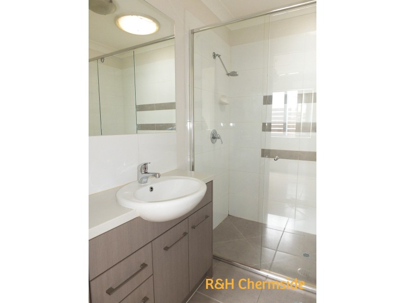 1/27 Grasspan Street, Zillmere QLD 4034