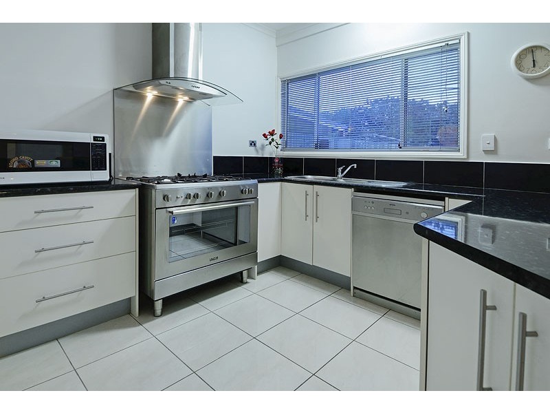 9 Somers Street, Nudgee QLD 4014