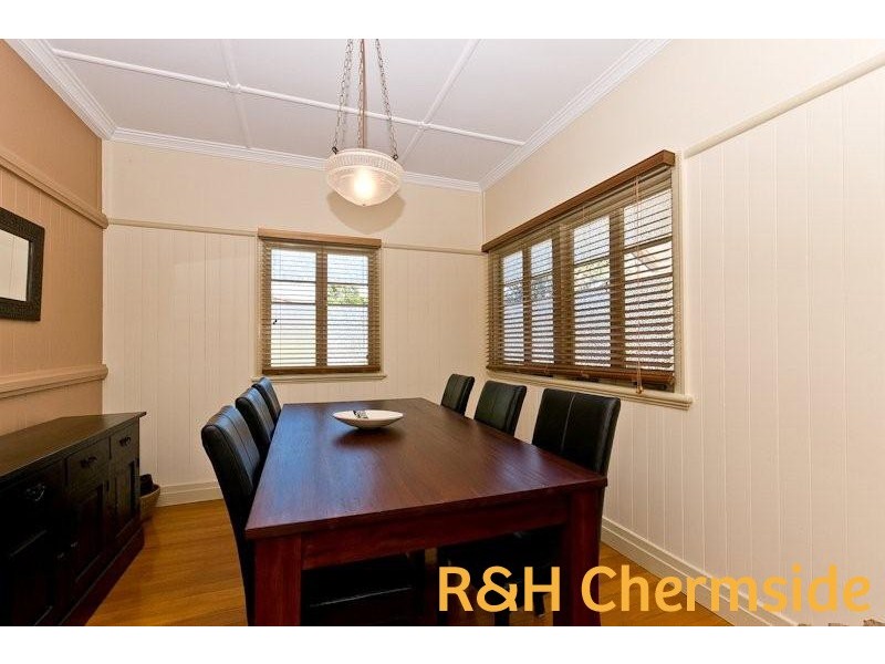 2 Evans St, Kedron QLD 4031