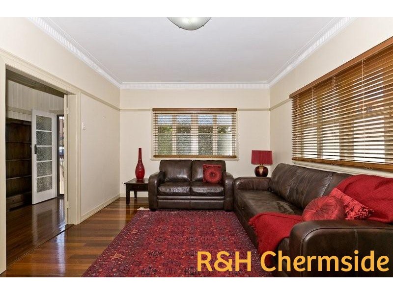 2 Evans St, Kedron QLD 4031