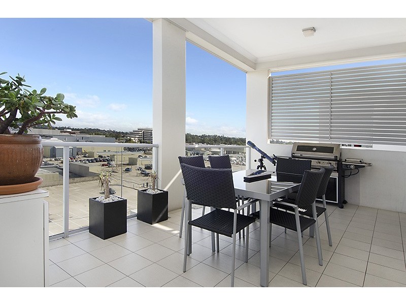 801/20 Playfield St, Chermside QLD 4032