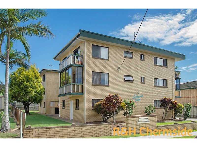 2/34 Farnell St, Chermside QLD 4032