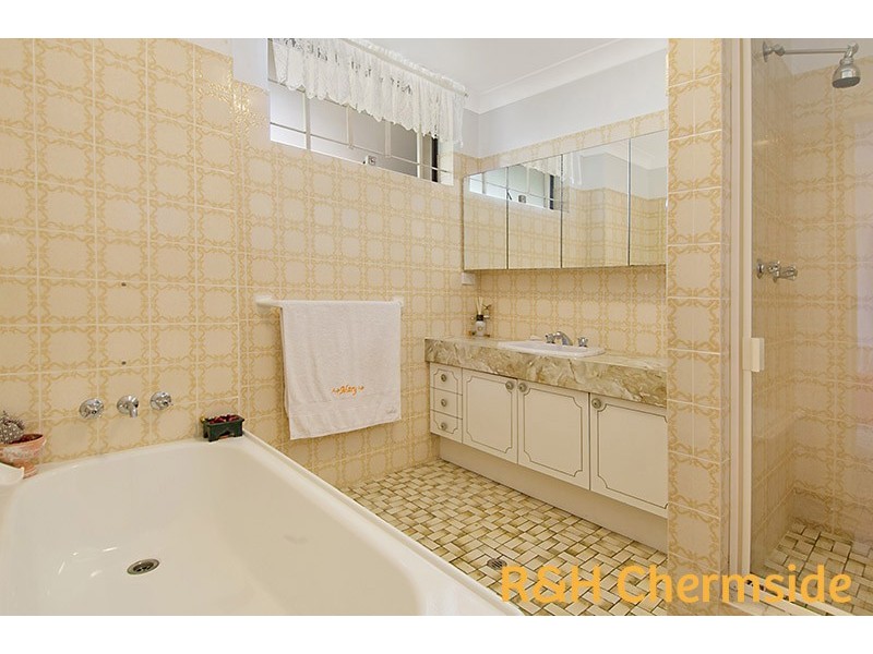 2/34 Farnell St, Chermside QLD 4032
