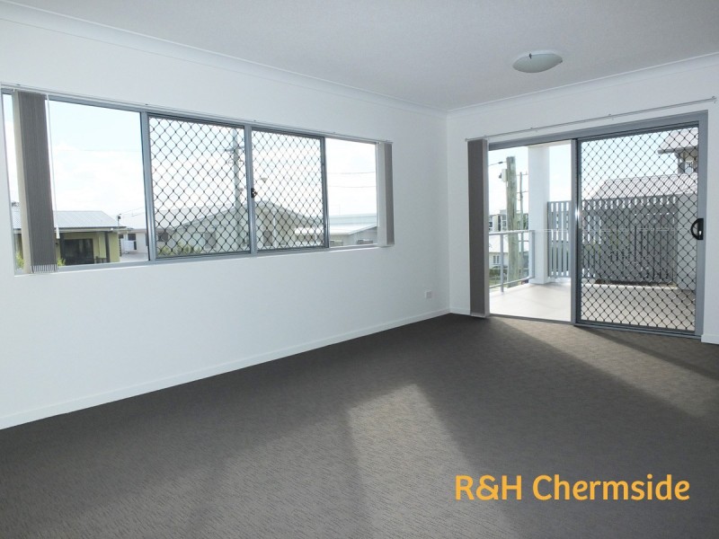 2/15 Zenith Avenue, Chermside QLD 4032