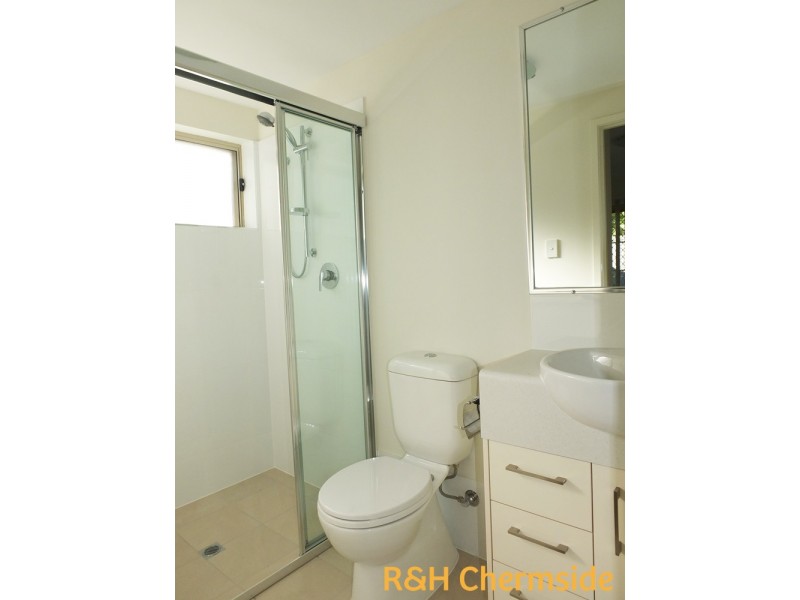 2/3 Tabbil Street, Zillmere QLD 4034