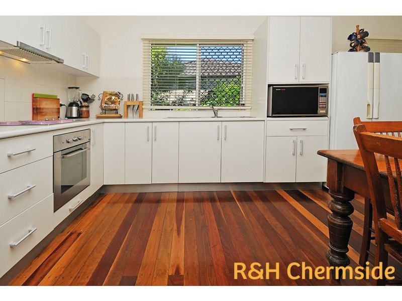 11 Nevin St, Aspley QLD 4034