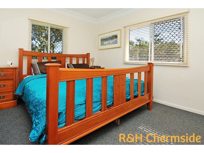 11 Nevin St, Aspley QLD 4034