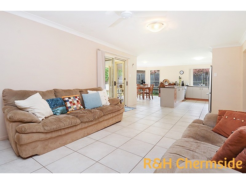 16 Pyrenees St, Carseldine QLD 4034