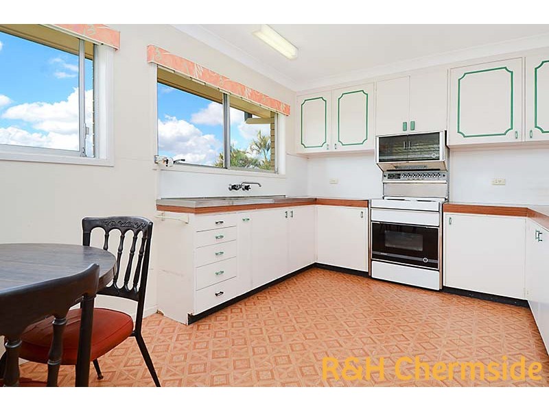 15 Hillhouse St, Aspley QLD 4034